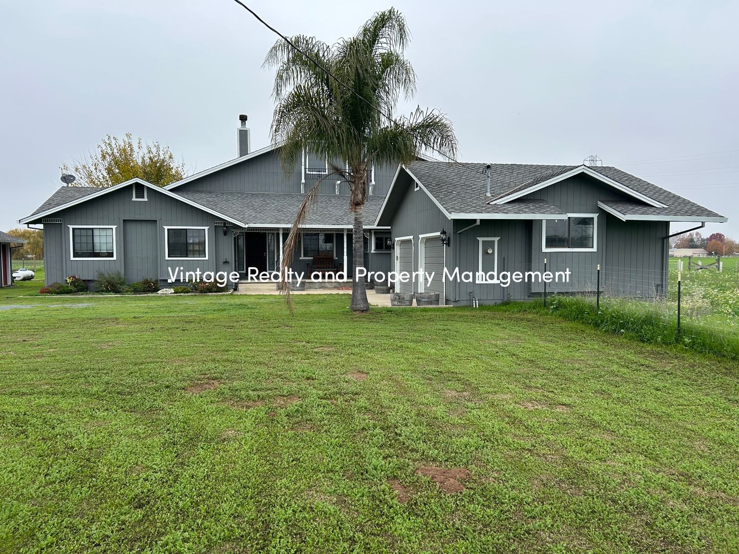 Acampo House: 14553 E. Jahant Rd