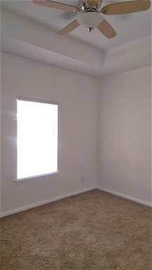 Newly remodeled 1BR apartment 1 block from the University Of Texas – photo 1