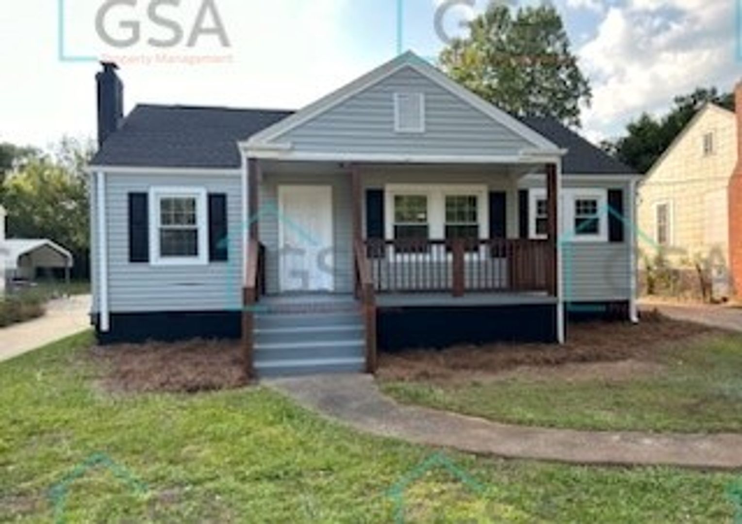 Greenville Apartment: -