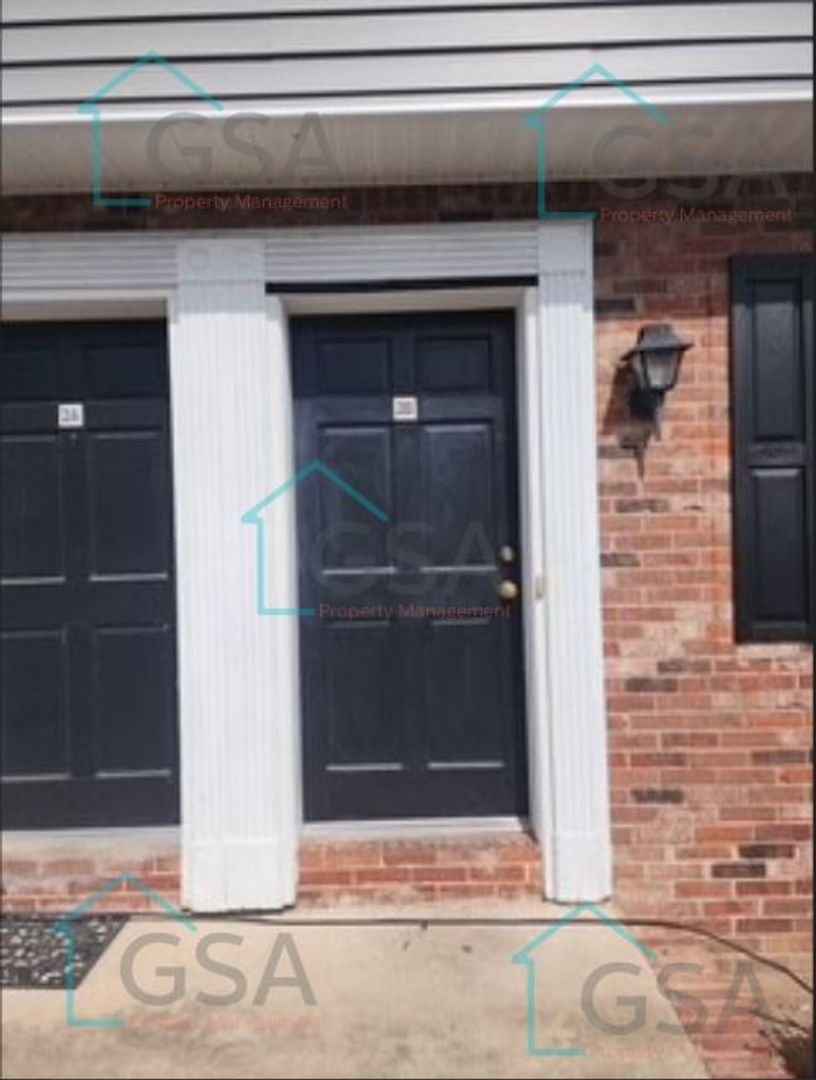 Greenville Apartment: -