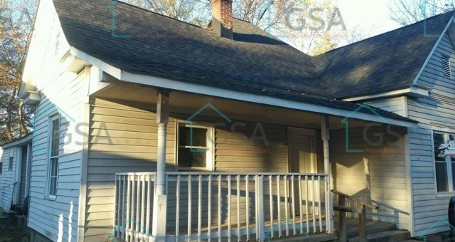 Greenville Apartment: -