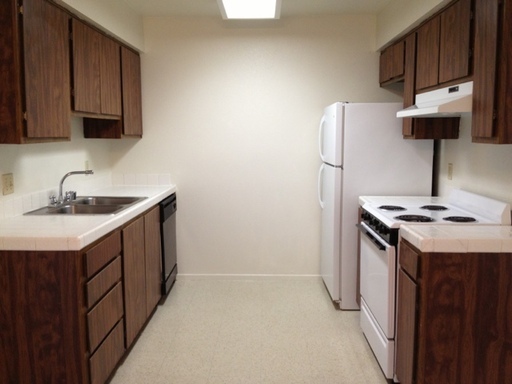 Fresno Apartment: 485 E. Bullard