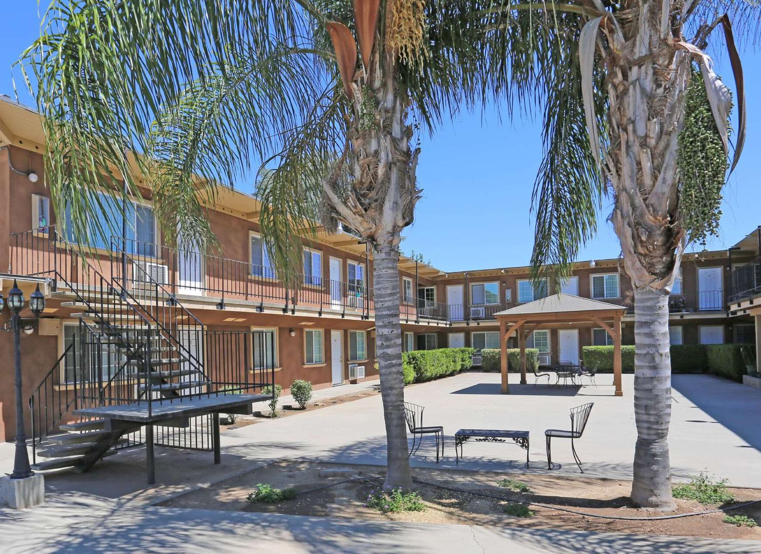 Merced Apartment: 2560 Midge Ave.