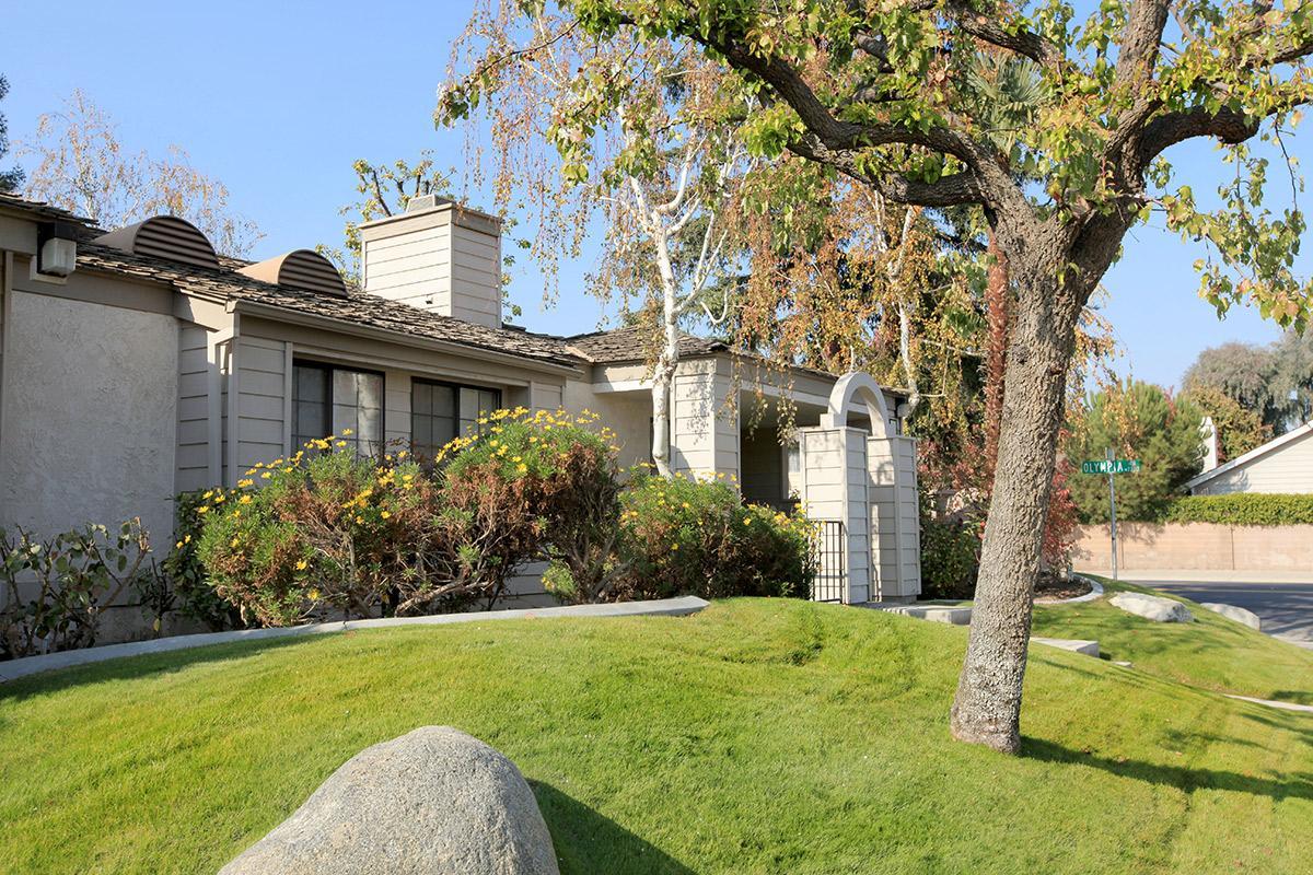 Bakersfield Apartment: 7601 Olympia Drive