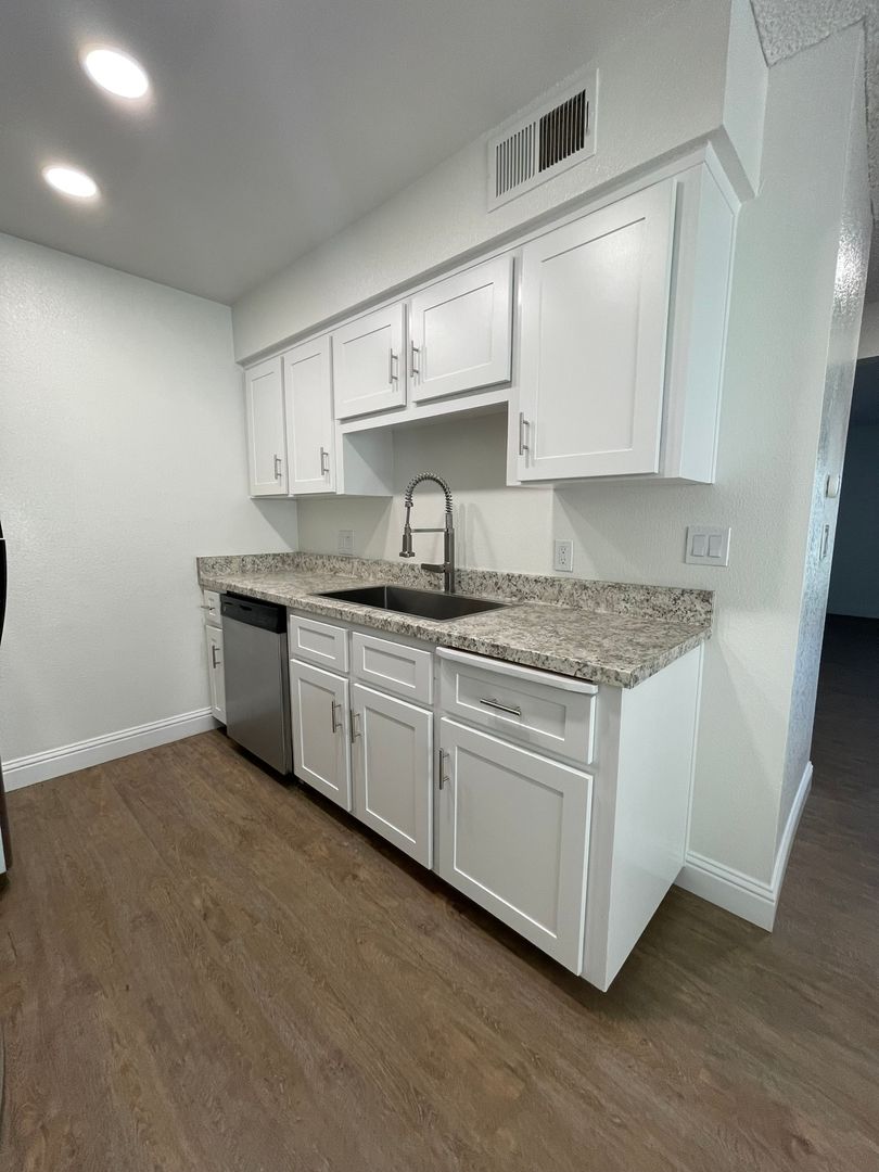 Fresno Apartment: 1830 E Fir Ave.