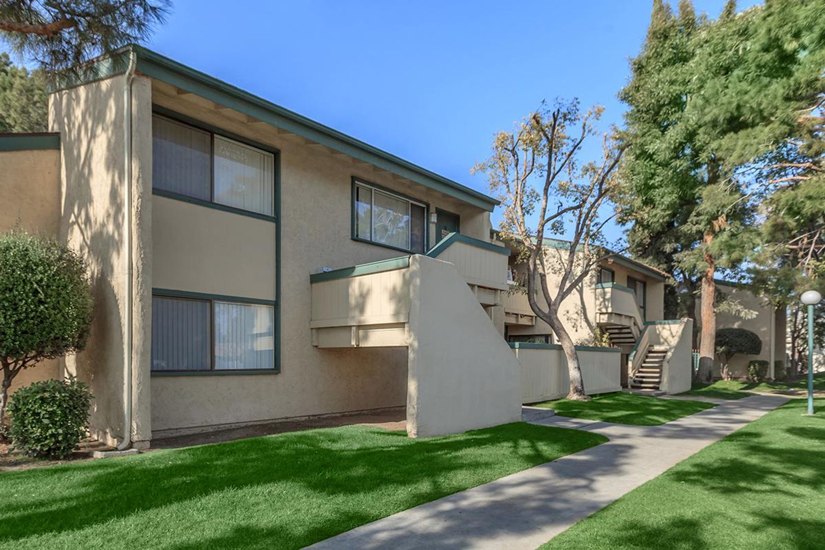 Bakersfield Apartment: 2601 S. Real Rd.