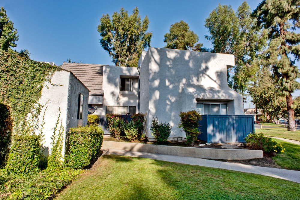 Bakersfield Apartment: 3800 Q Street