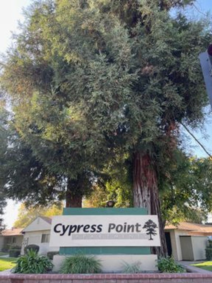 Fresno Apartment: 4760 E. Butler