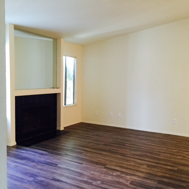 Fresno Apartment: 3910 W Beechwood Ave