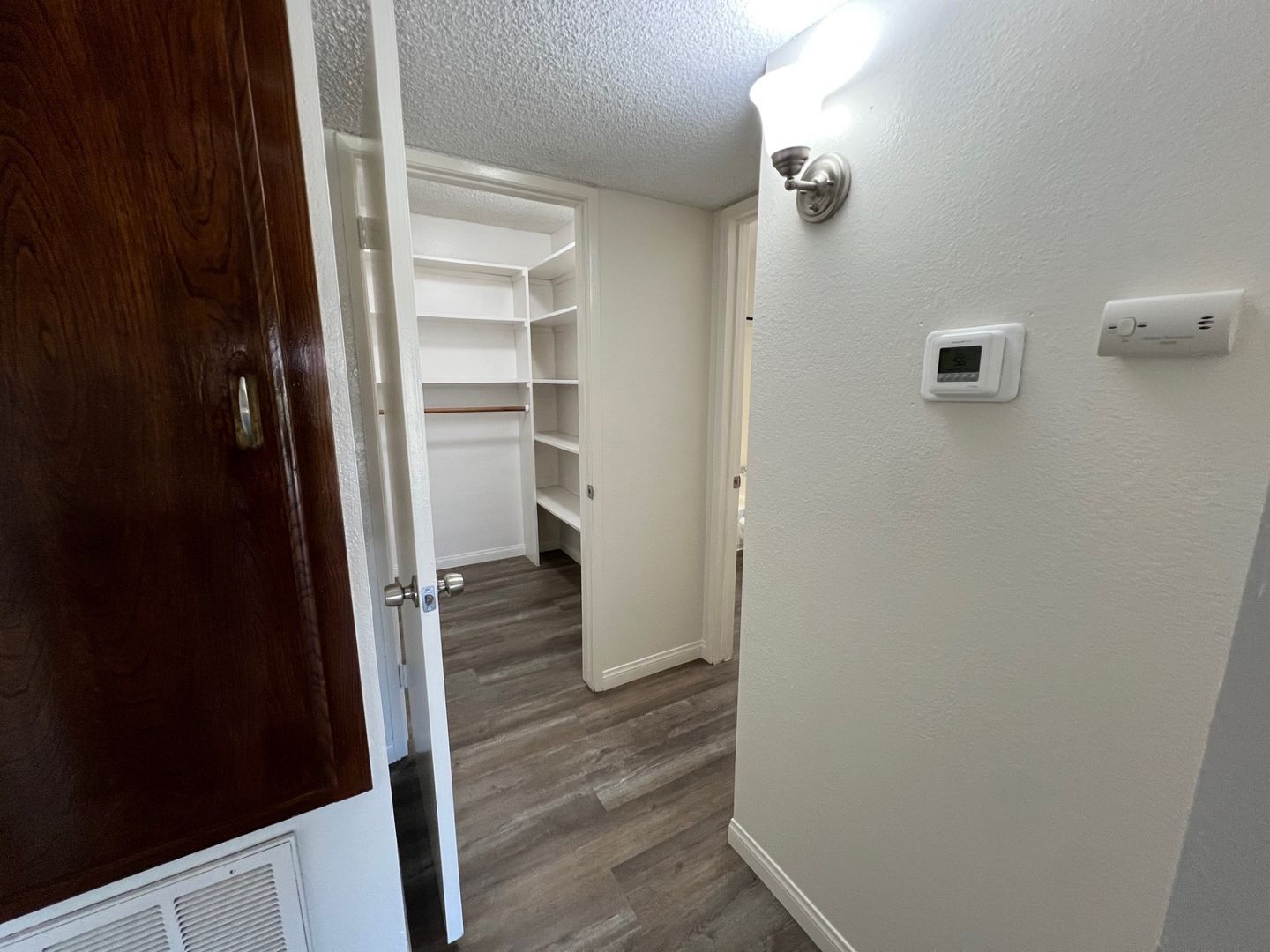 Raintree Garden Apartments 4 of 12