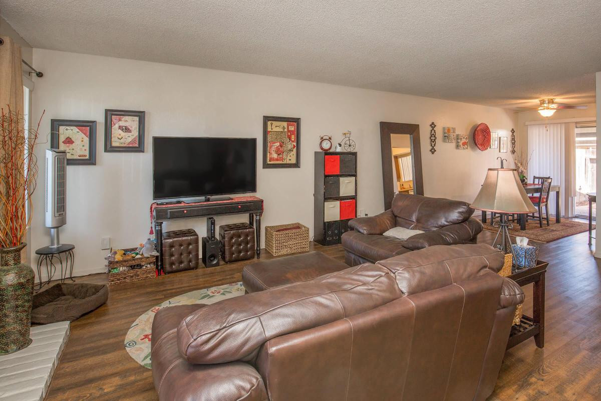 Merced Apartment: 3388 N. G St