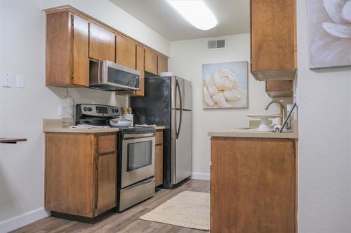 Now Leasing | 2 Bed, 1 Bath | Single-Level Home | Full-Size Washer & Dryer Included | Extra-Large Patio | Pet Friendly – photo 1