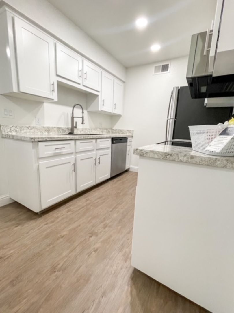 Fresno Apartment: 1830 E Fir Ave.