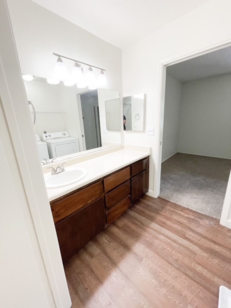 Fresno Apartment: 1830 E Fir Ave.
