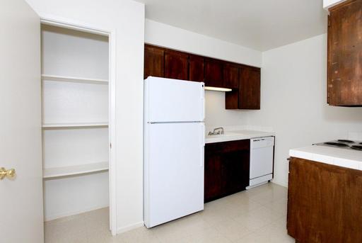 Spacious 1 Bedroom in the Heart of Fresno! – photo 1