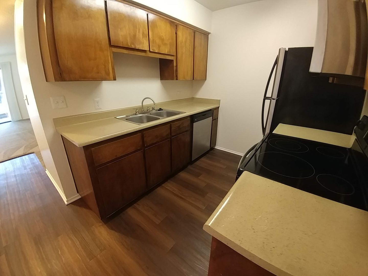 Fresno Apartment: 1830 E Fir Ave.