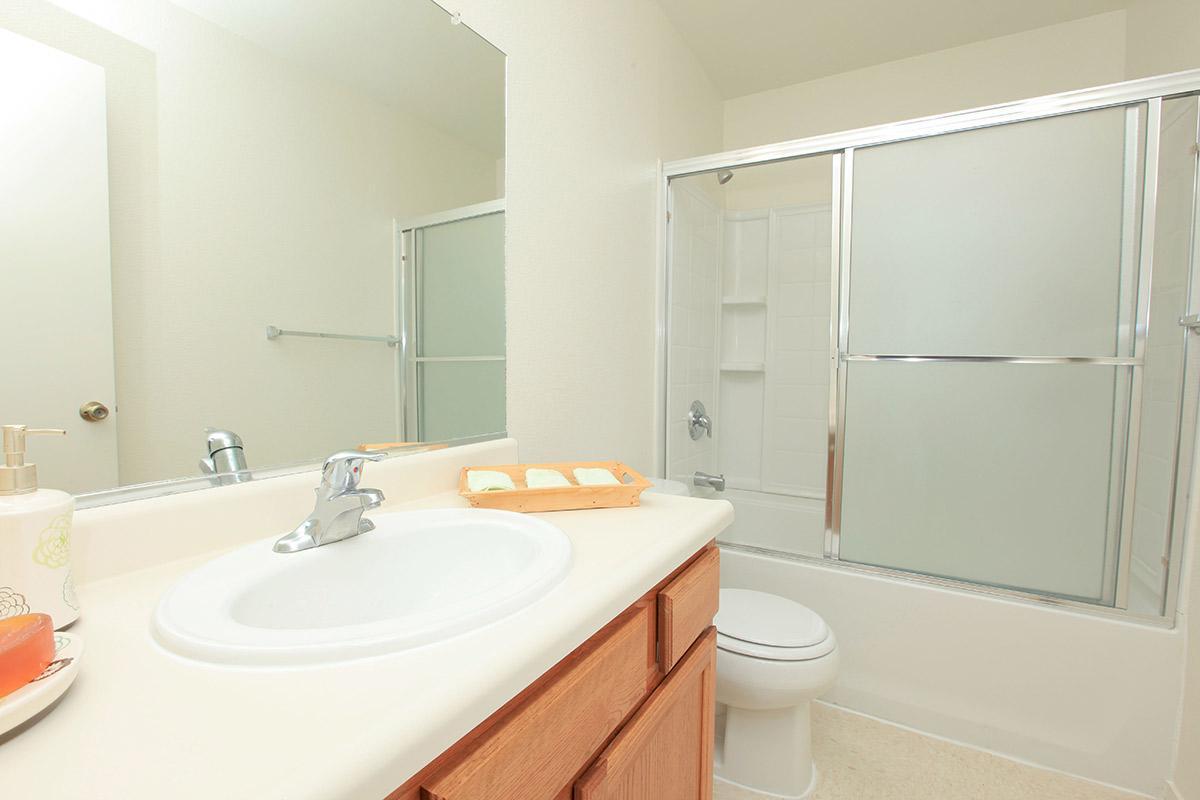 Fresno Apartment: 485 E. Bullard