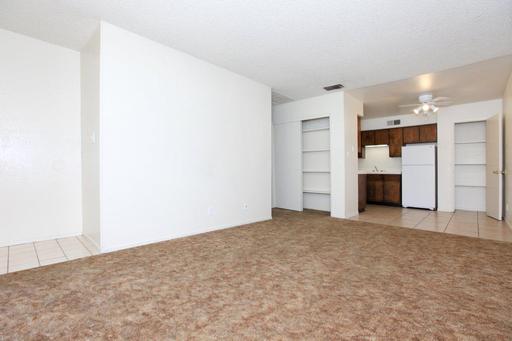 2 Bedroom With Plenty of Space! – photo 1