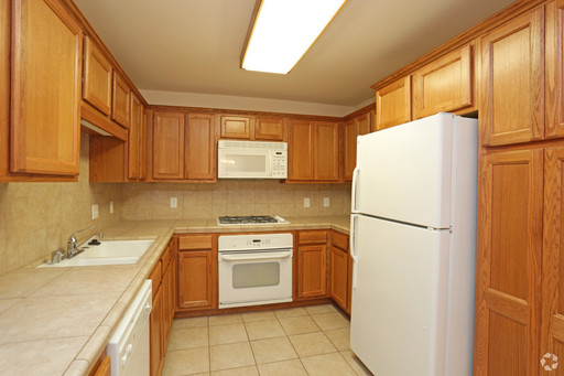 8755 N Chestnut Ave, #150 – photo 1