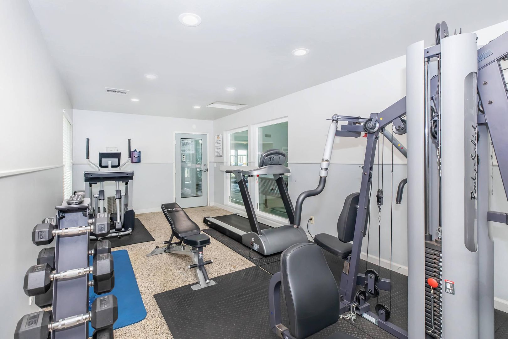 Gym at Summer Place (3 of 4)