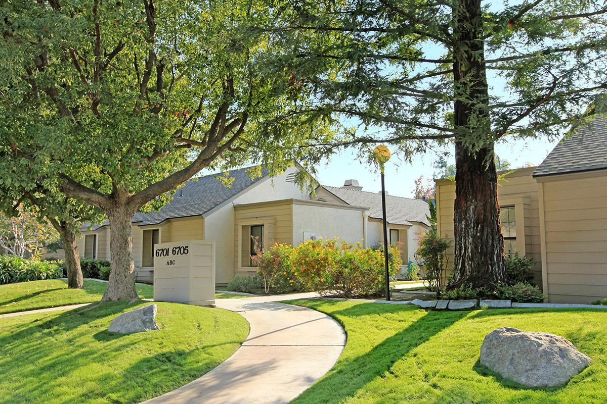 Bakersfield Apartment: 7601 Olympia Drive