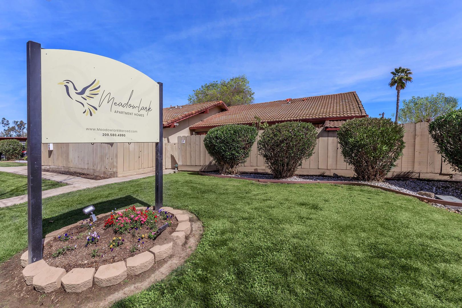Merced Apartment: 3270 Meadows Ave.