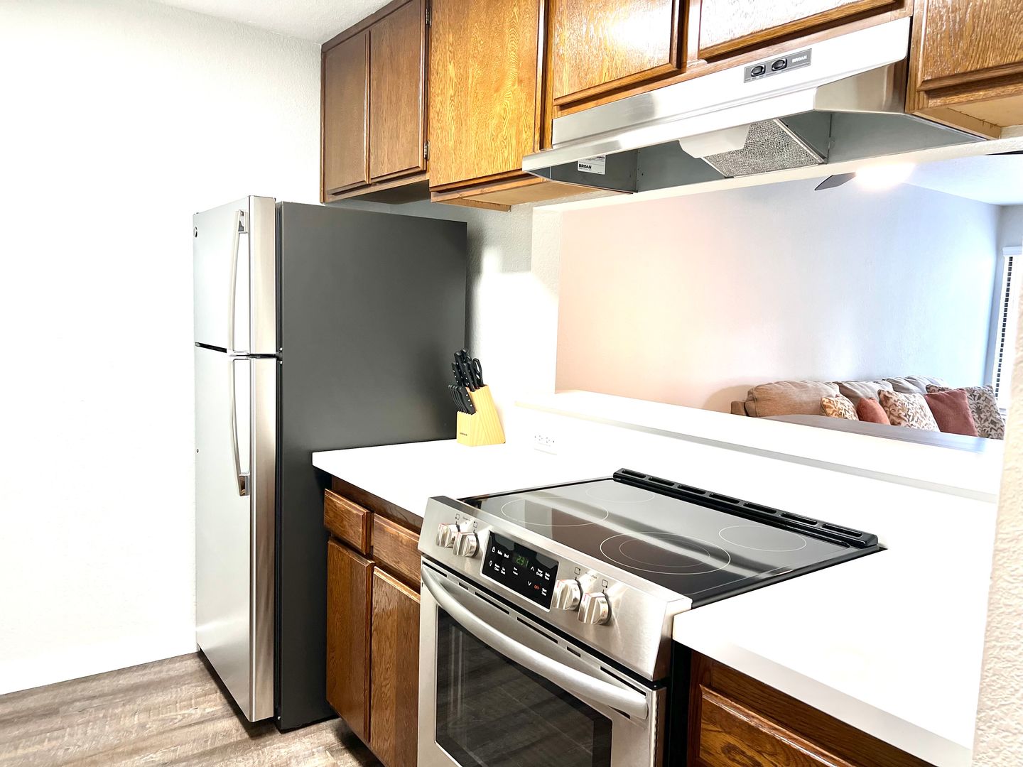 Bakersfield Apartment: 8200 Kroll Way