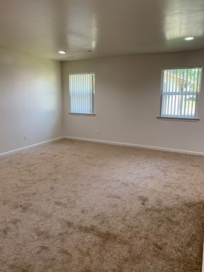 Beuatifully 1x1 newley remodeled – photo 1
