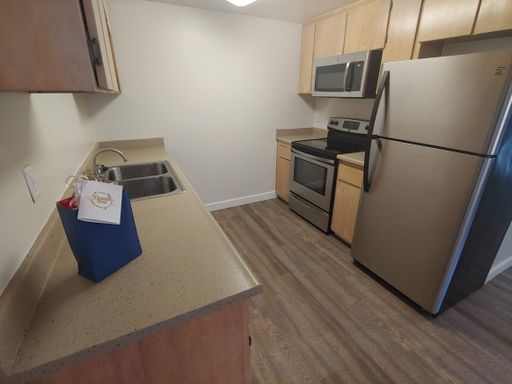 PROMO!! Call Office For Details, HUGE Savings! Spacious Upstairs 3BR | 1,239 Sq. Ft. | Vaulted Ceilings & Two Private Patios – photo 1