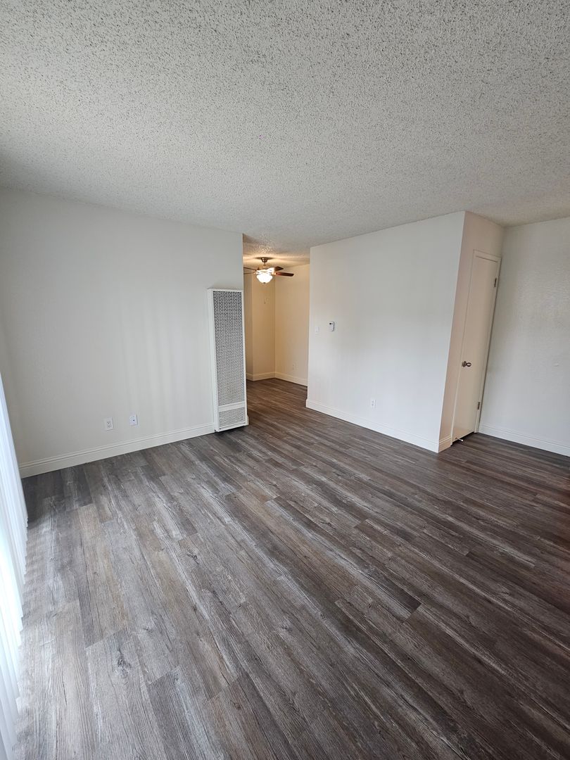 Fresno Apartment: 4918 N. Ninth