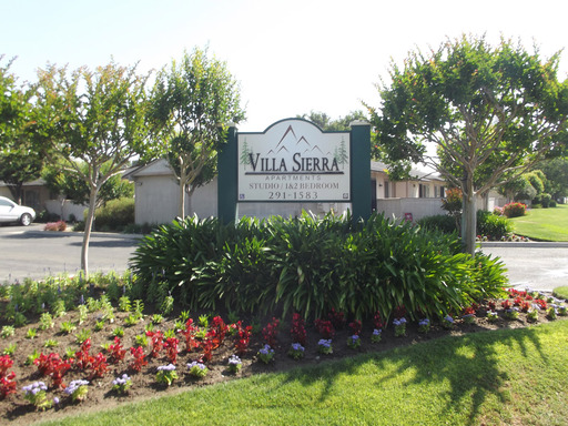 Must see Two-Bedroom/1 Bath in Clovis! – photo 1