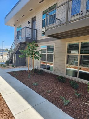 The Topanga - A Place to Home – photo 1