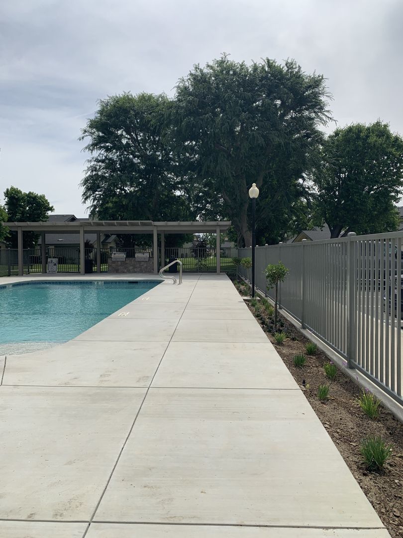 Greenhaven Apts. 7 of 12