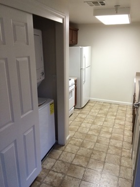 Fresno Apartment: 2674 E. Clinton Avenue