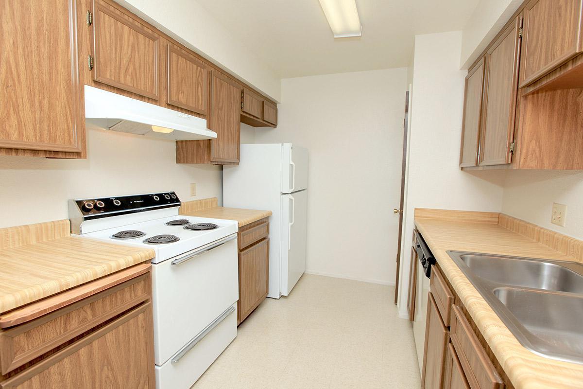 Clovis Apartment: 1050 Minnewawa