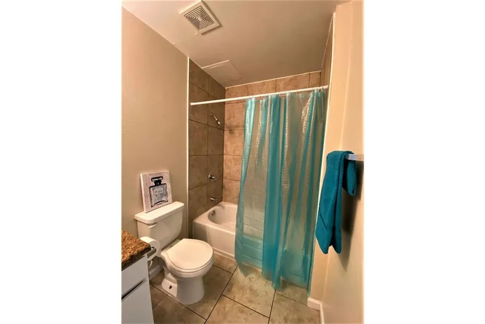 Merced Apartment: 925 Loughborough Dr
