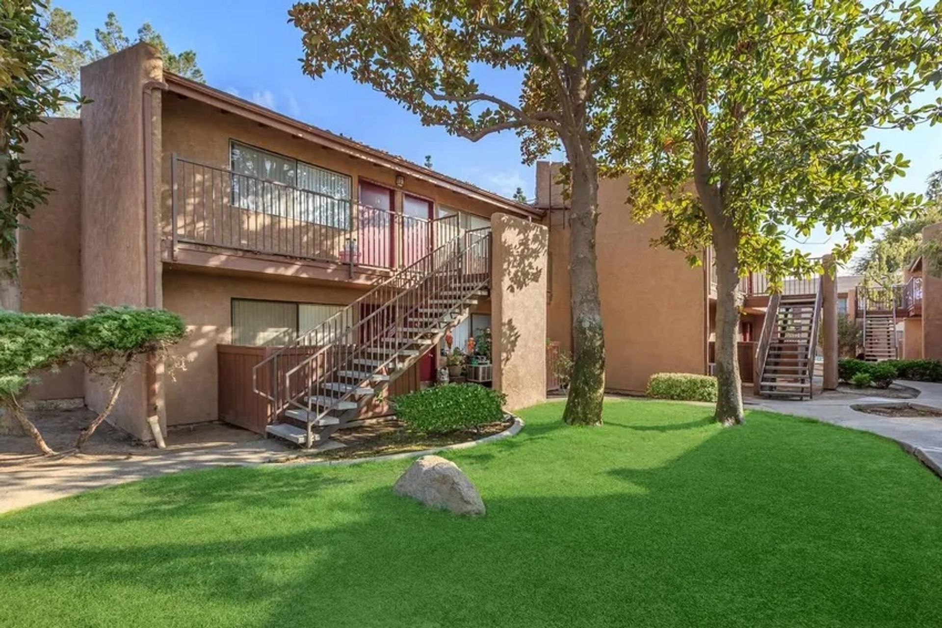 Bakersfield Apartment: 3701 Q Street