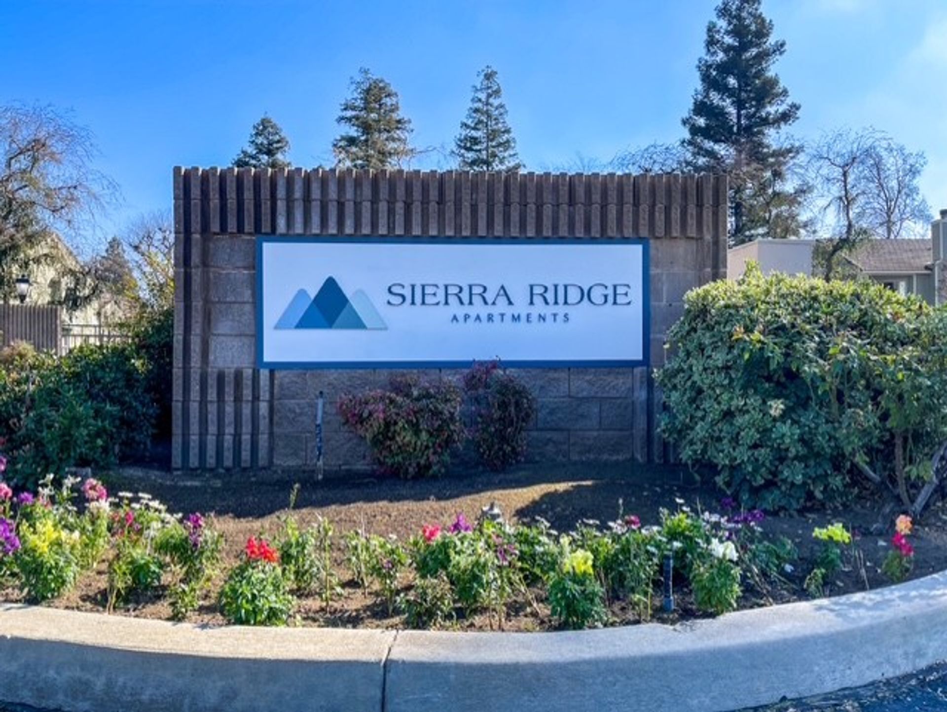 Clovis Apartment: 100 Fowler Ave.