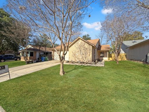 Affordable 3-Bedroom Home with Easy Maintenance + Great Value Location – photo 1