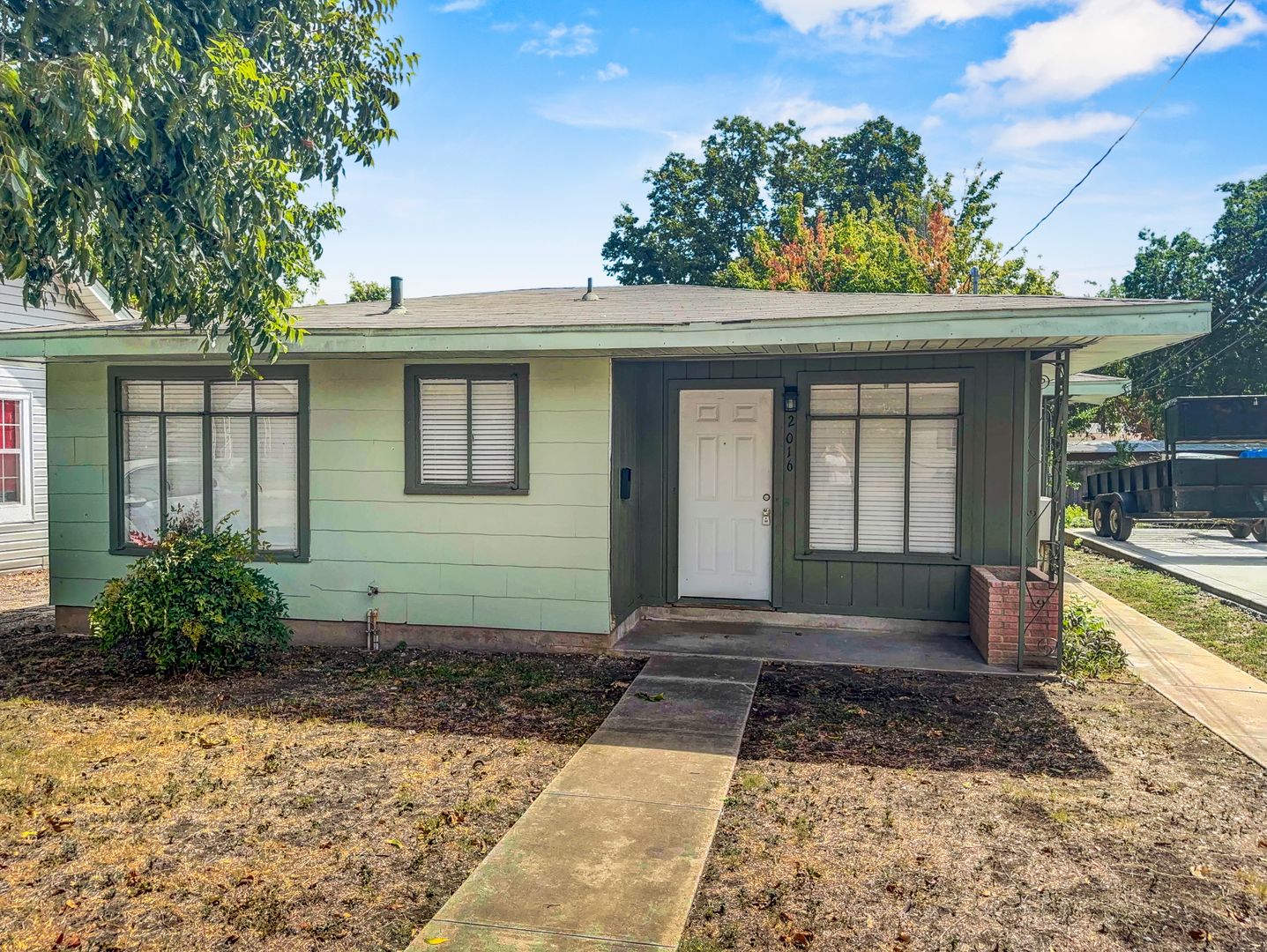 San Antonio Apartment: 2016 W Olmos Dr.