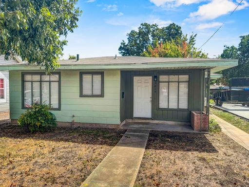 2 beds 1 bath duplex – photo 1