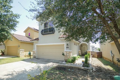 4-bedroom, 2.5-bath – photo 1
