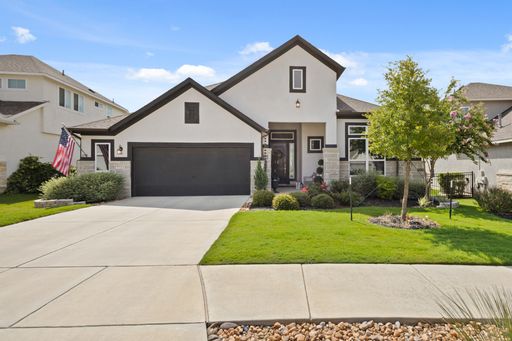 Hill Country living in Esperanza! – photo 1