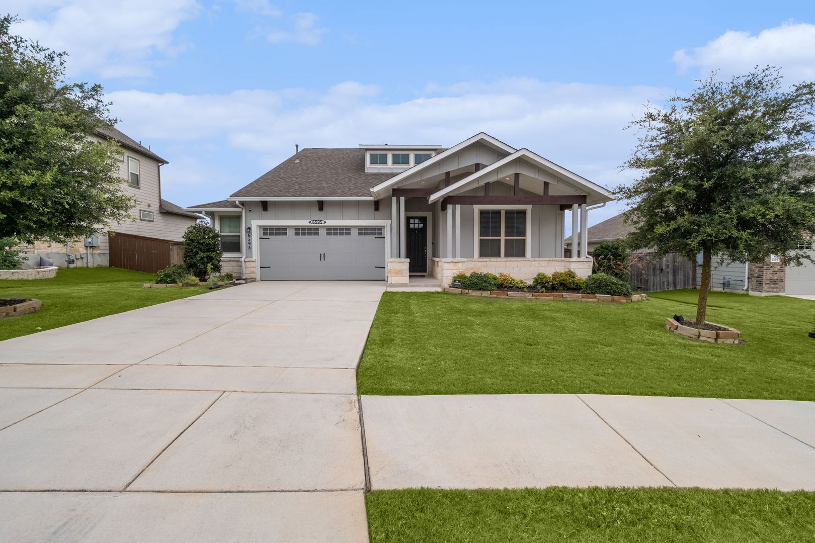Schertz House: 6595 Mason Valley