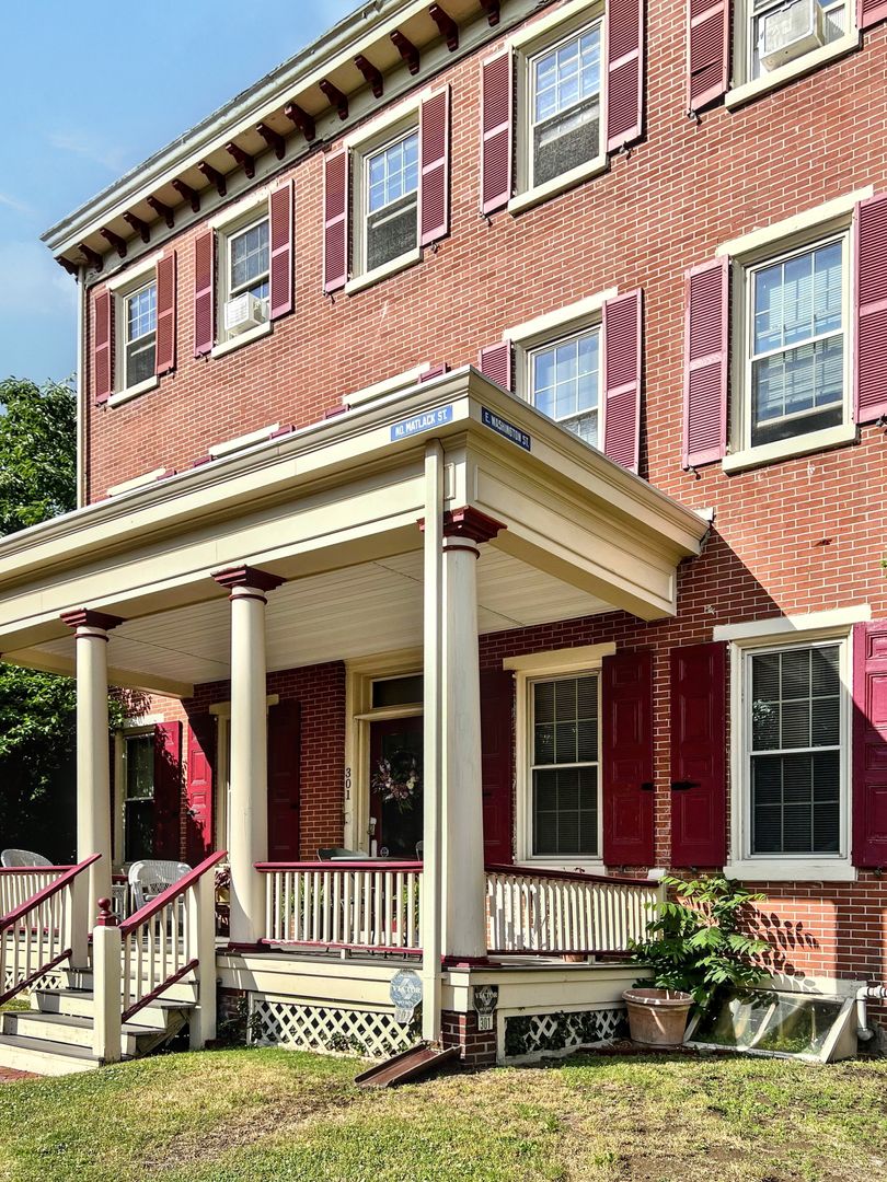 West Chester Apartment: 301 N Matlack St