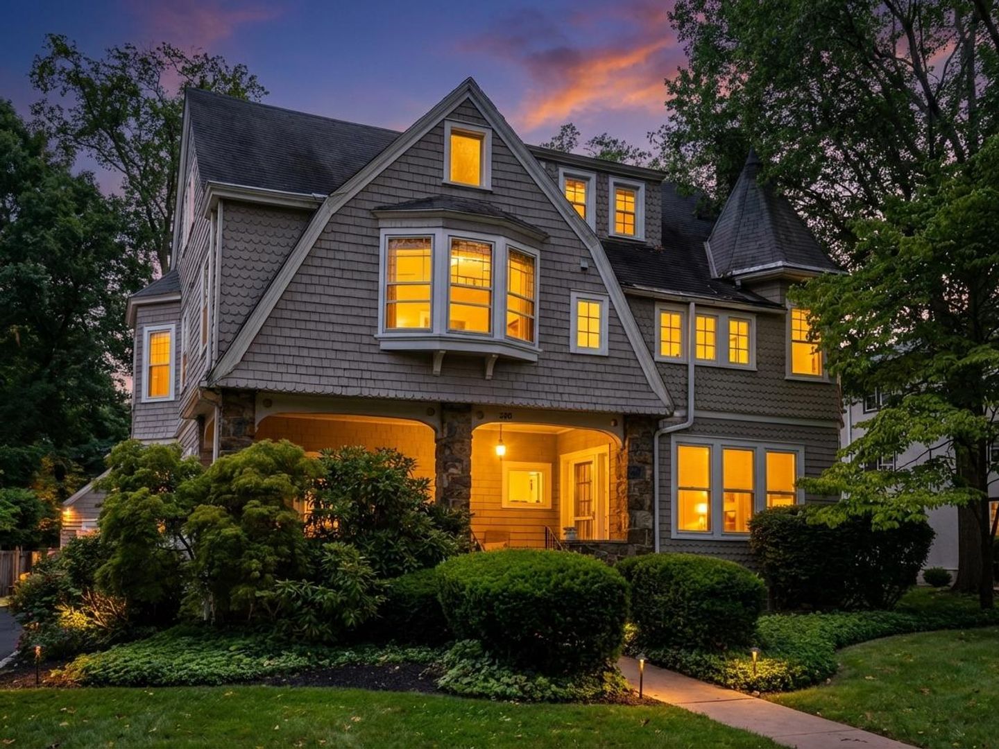 Wayne Apartment: 114 Walnut Ave