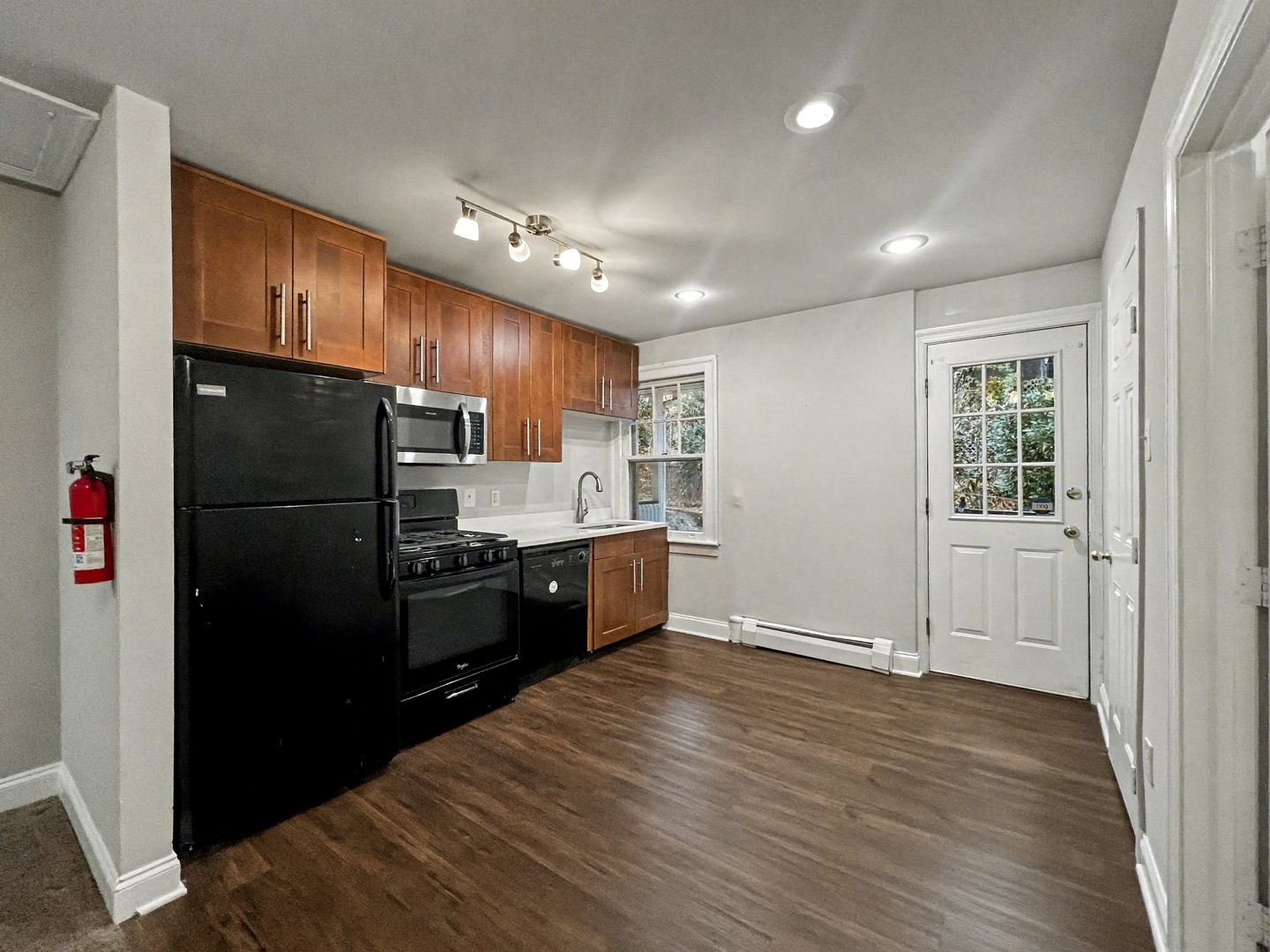 Wayne Apartment: 201 N Aberdeen Ave.