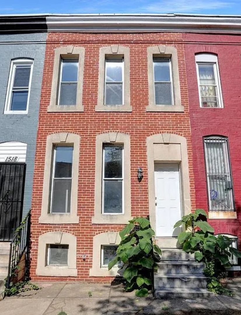 Baltimore House: 1520 Holbrook Street
