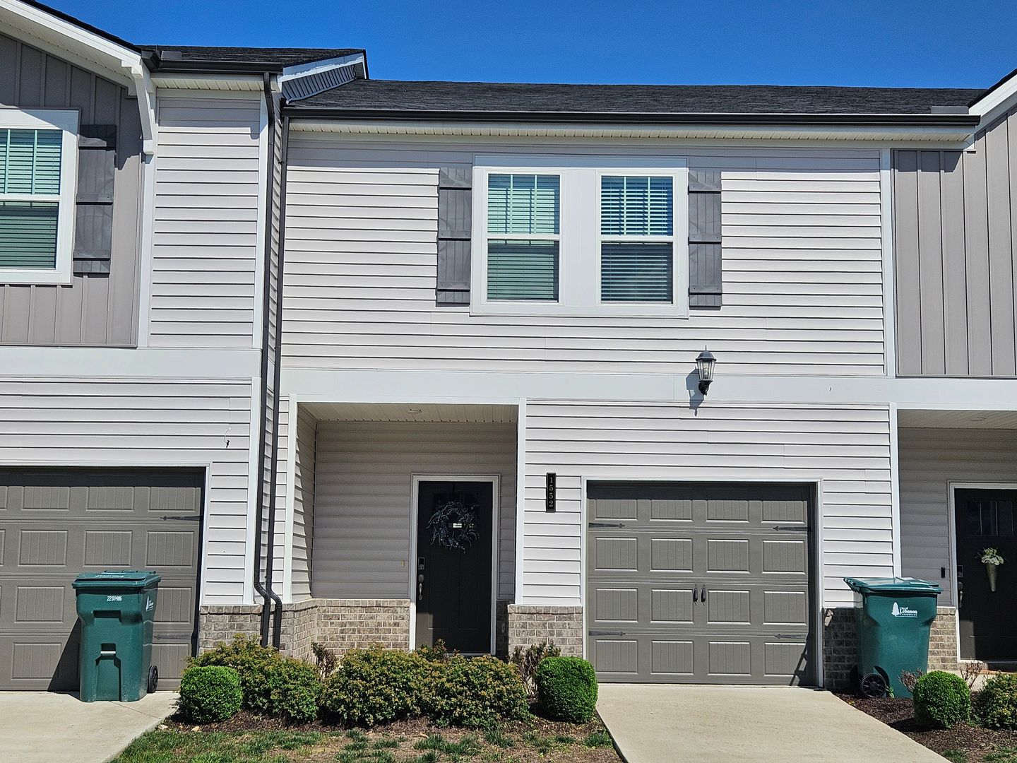 Lebanon House: 1552 Olympic Ln