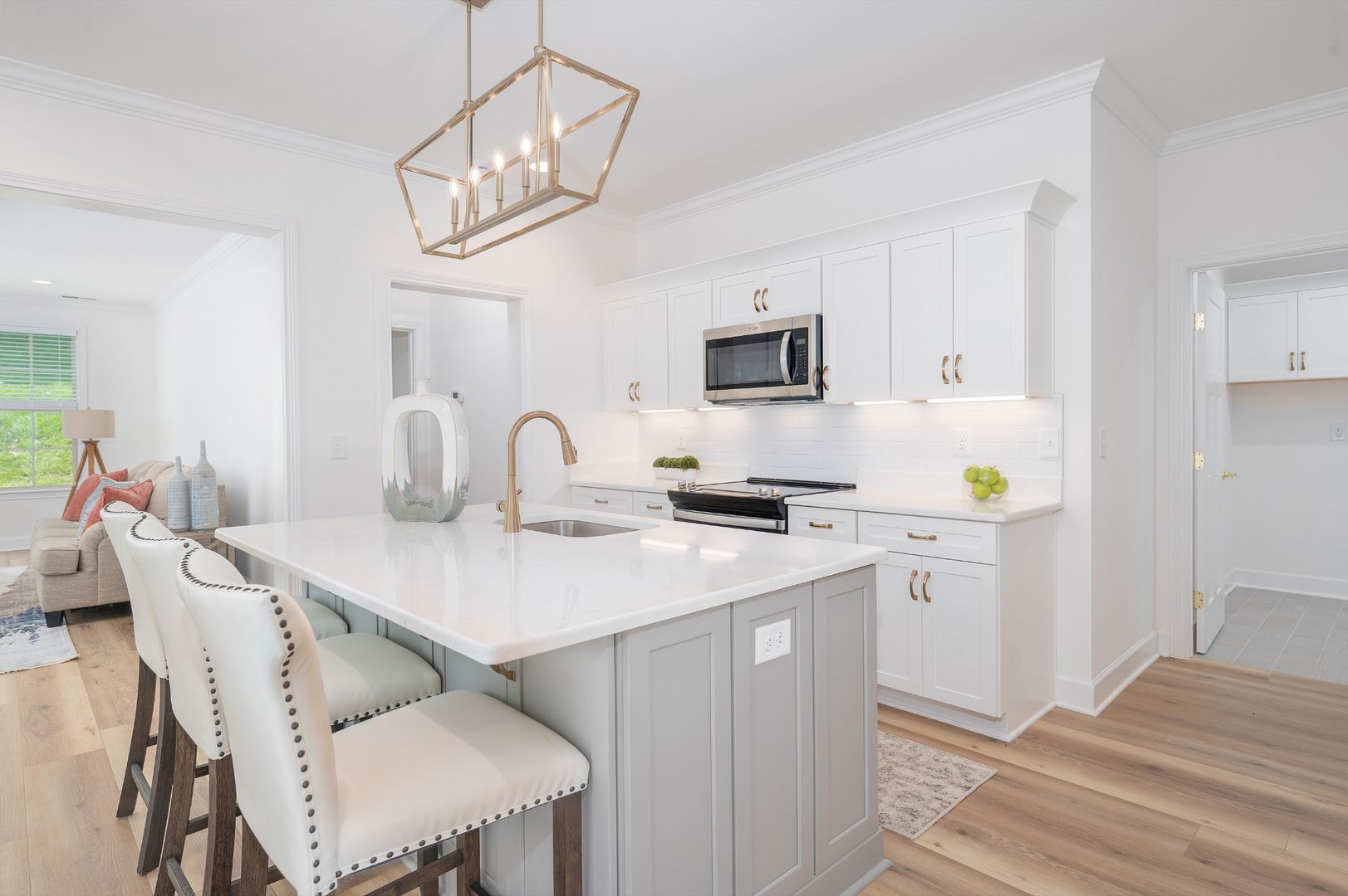 lebanon House: 116 Nickolas Circle